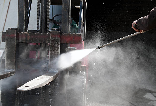 Best Deck Pressure Washing  in Osakis, MN