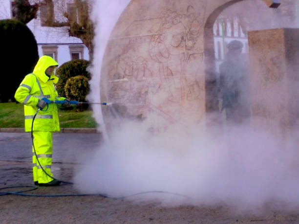 Best Pressure Washing Contractors  in Osakis, MN